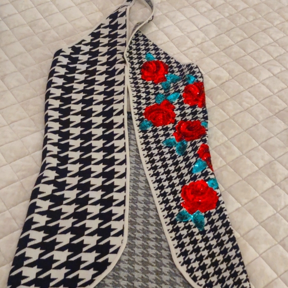 AKIRA Sweaters - super cute very fitted sexy long sweater vest